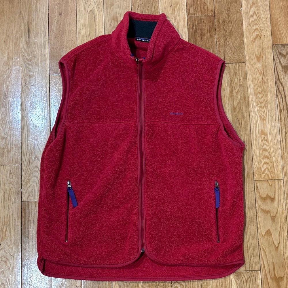 Vintage Patagonia Men’s Red Fleece Vest